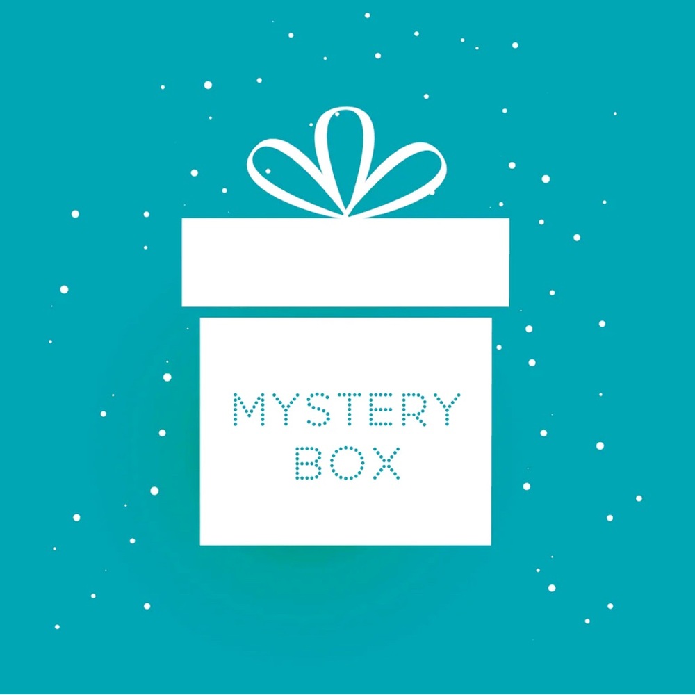 🩷Baby Girl Mystery Box!🩷 8 ITEMS- 7 OF THEM ARE NWT!!!